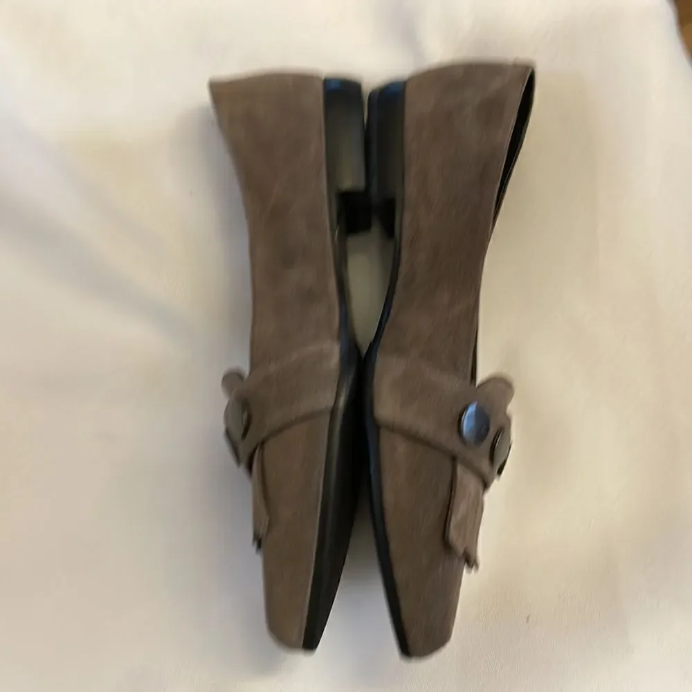 HOMERS TAUPE SUEDE KILTY AND STUD DETAIL FLATS.  NEW.